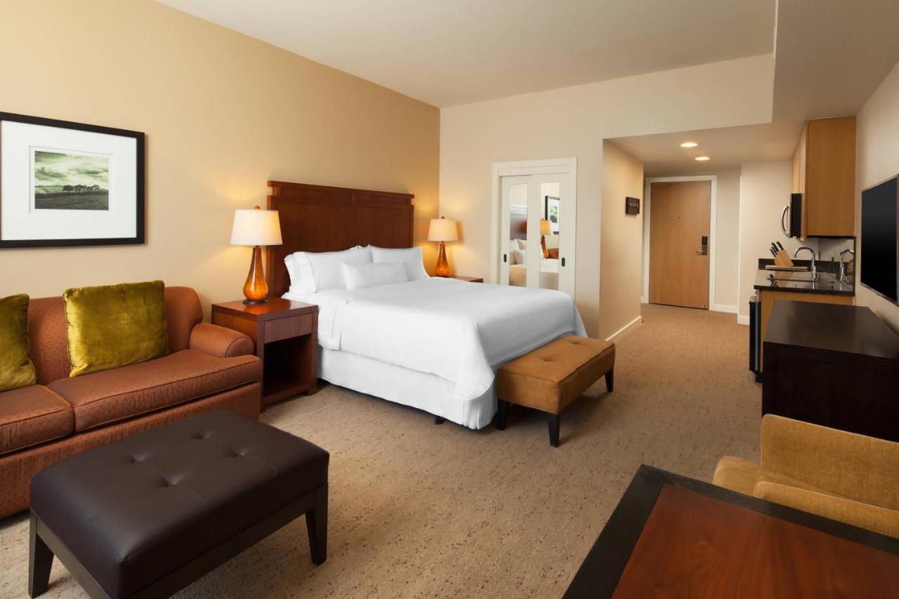 The Westin Verasa 4*